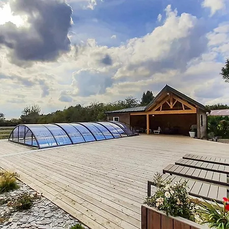 In With Outdoor Swimming Pool Holiday home