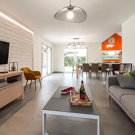 Stunning In 펜션 Herly